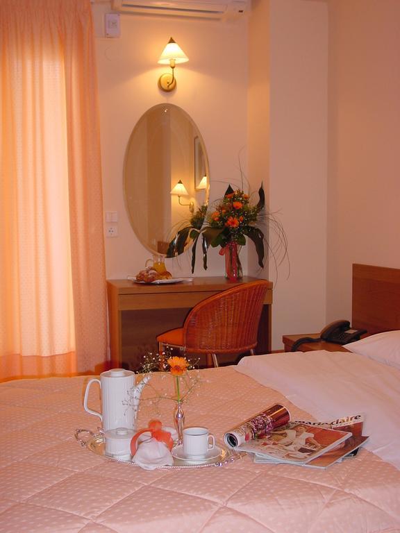 Hotel Naias Paralía Exteriör bild
